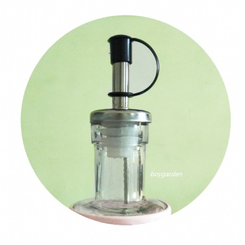  B06130002 oil vinegar bottle hollow metal cover	
