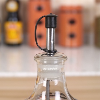  B06130004 oil vinegar bottle metal cover	