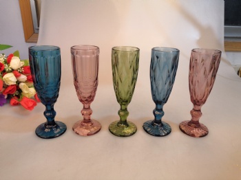 B01183004 champagne colour glass