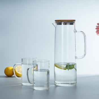  glass pitcher streight shape bamboo lidB05230003	