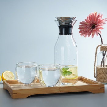  glass pitcher metal lidB05230005	