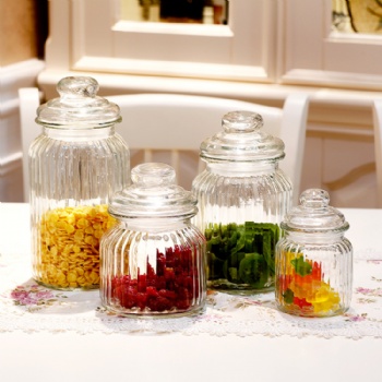 HD105 glass storage jar with lid B02113002