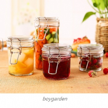 glass storage jar with clips B02116004